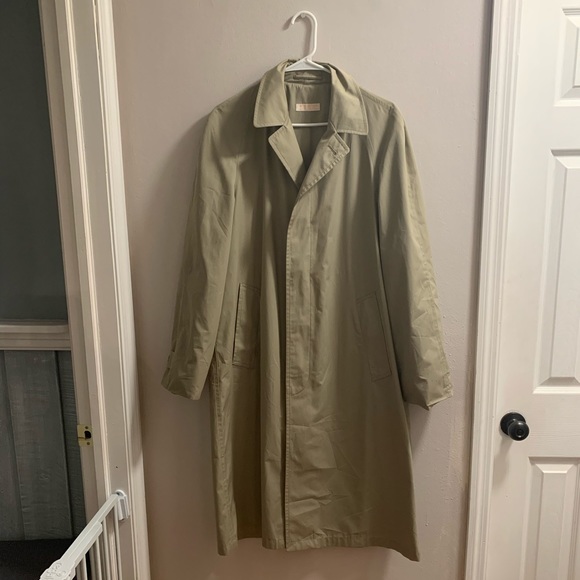 Brooks Brothers mens rain and trench coat